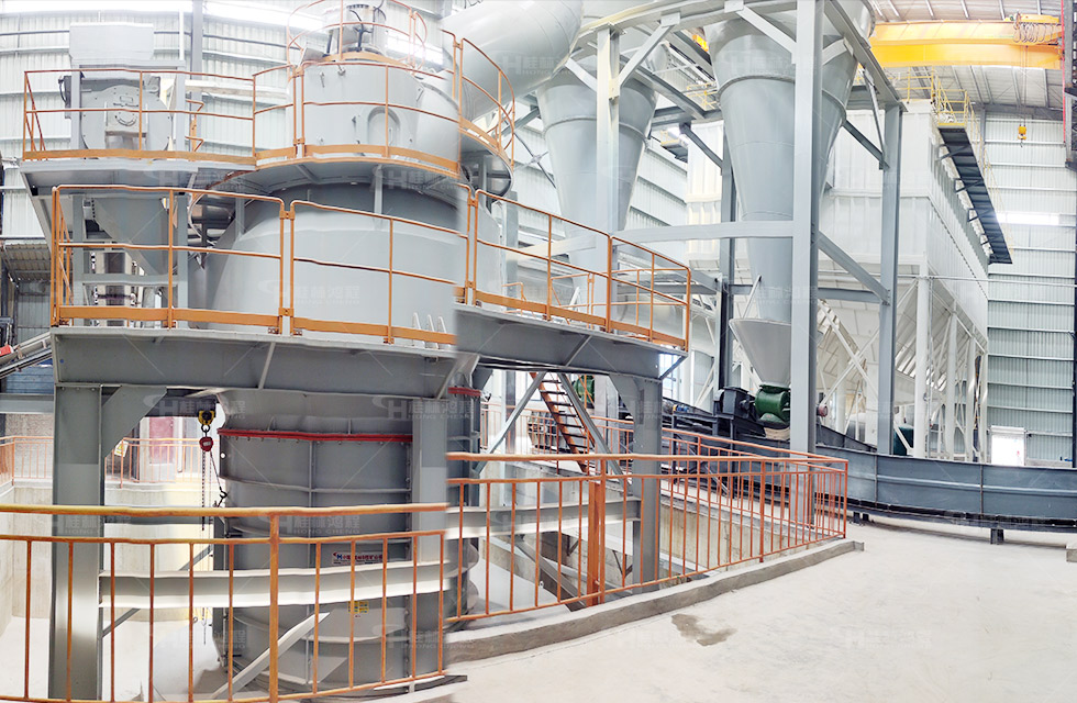 大型石灰石磨粉機(jī) 大型石灰石磨粉機(jī)